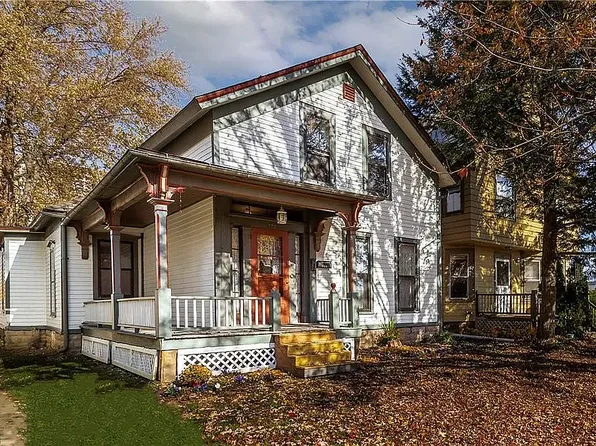 329 4th St, Elyria, OH 44035