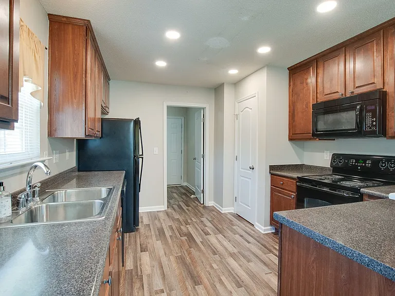 4808 Canterwood Dr SE — Photo 11