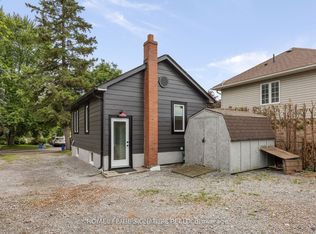 310 Muriel Ave #1, Oshawa, ON L1J 2W9