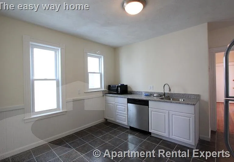 11 Partridge Ave — Photo 2