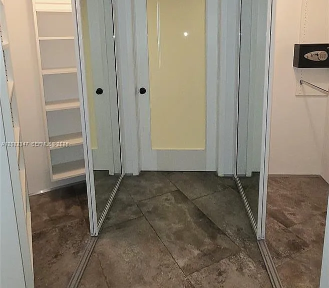 300 S Pointe Dr #908 — Photo 15