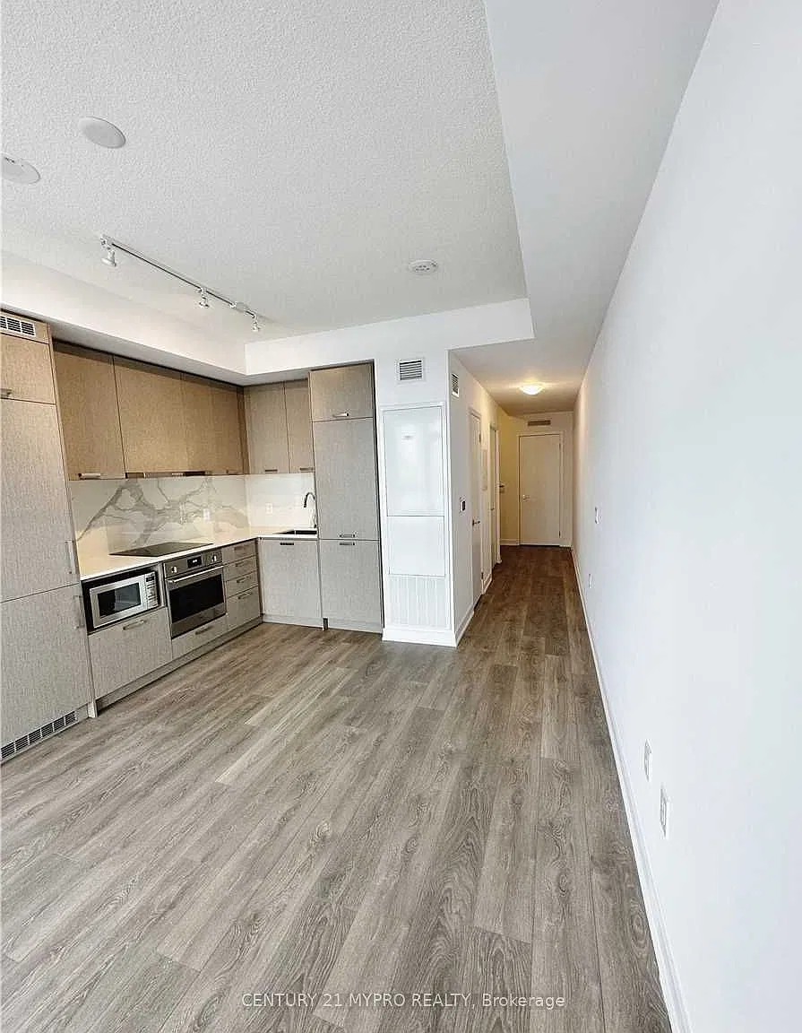 Studio, $1,725 — Photo 3