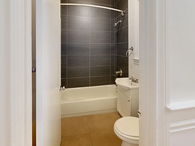 947 Bush Street — Photo 30