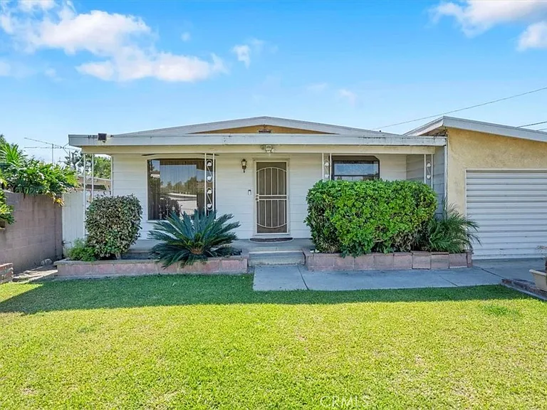 9241 Vicki Dr — Photo 1