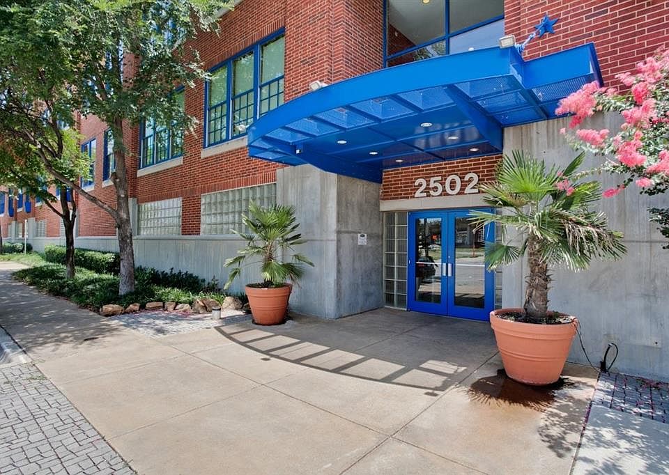 1st image of 2502 Live Oak St APT 107