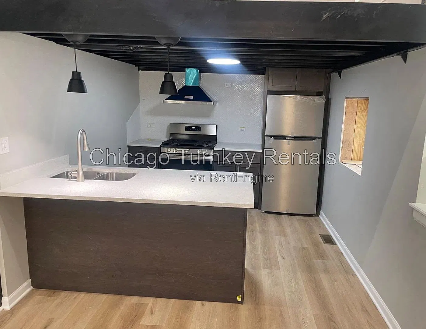 1 bed, 1.0 bath, 900 sqft, $1,950 — Photo 3