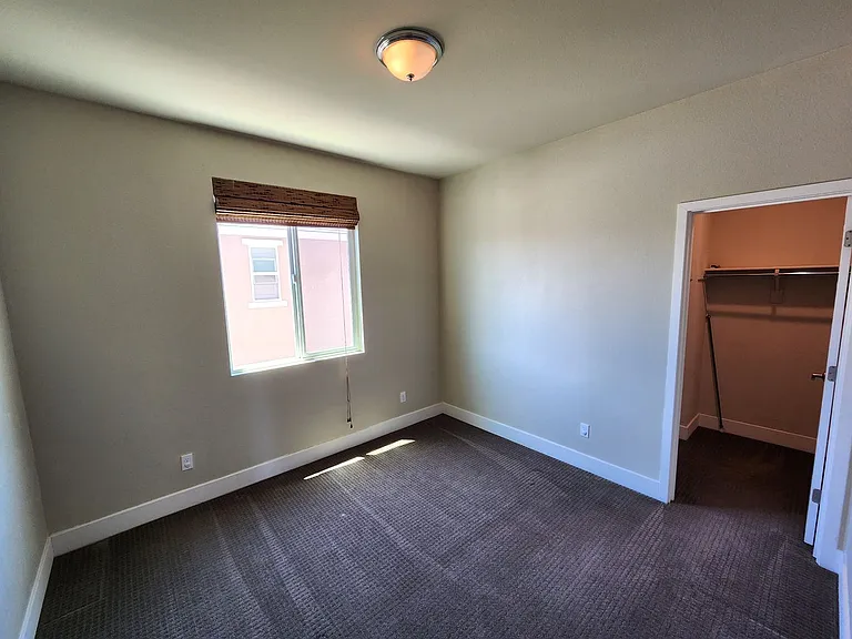 4549 Maple Crest St — Photo 24