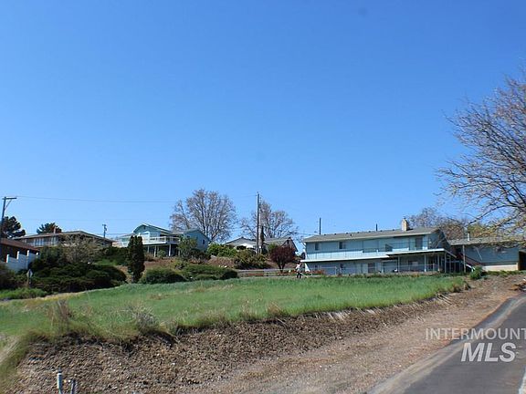 3rd image of Nna Highline Ct