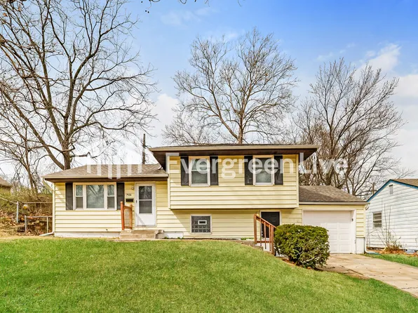 7914 NE San Rafael Dr, Kansas City, MO 64119