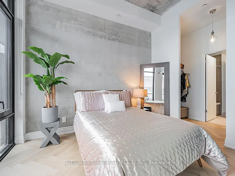 608 Richmond St W #1304 — Photo 20