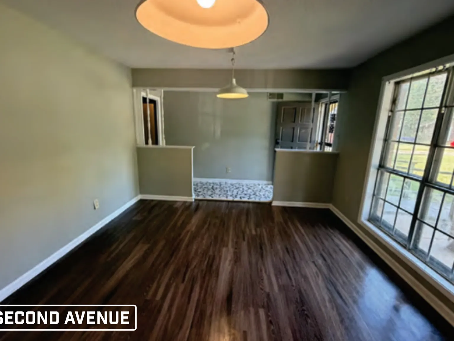 4 bed, 2.0 bath, 1511 sqft, $1,599 — Photo 2