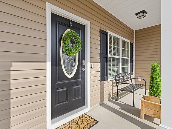 3rd image of 168 Baylee Circle