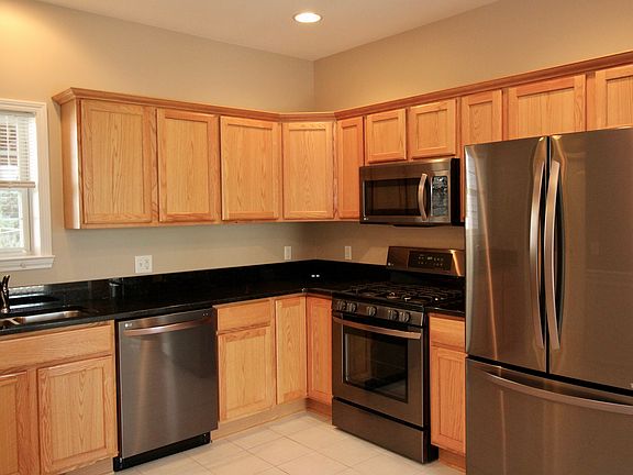 3rd image of 2906 N Knightsbridge Cir