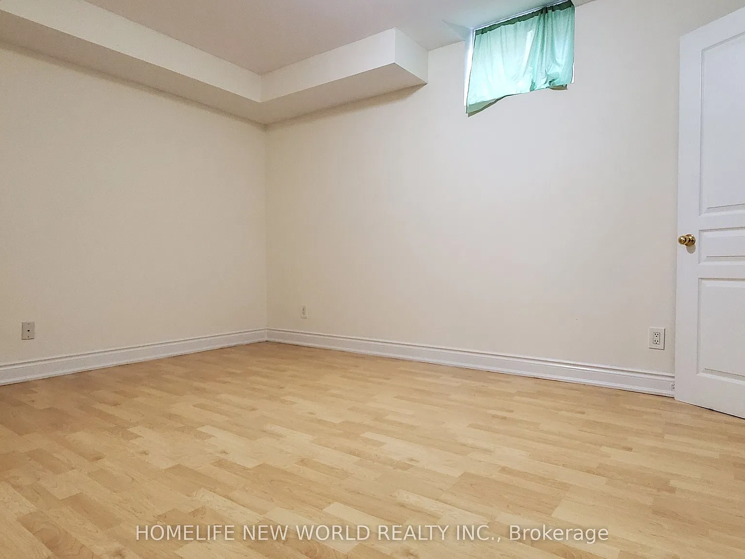 3 bed, $1,800 — Photo 4