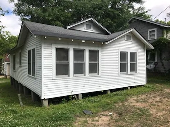 502 Webster St #B, Pineville, LA 71360