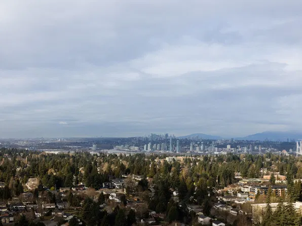 13573 98a Ave #3905, Surrey, BC V3T 1C2