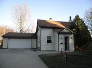 118 N Prospect St NE, Rockford, MI 49341