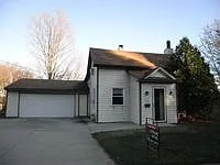 118 N Prospect St NE photo 1