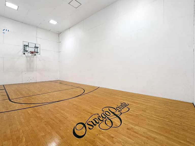 Oswego Pointe — Photo 36