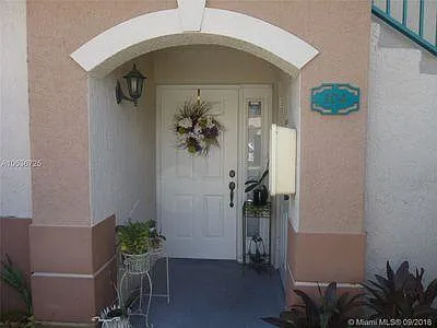 2 bed, 822 sqft, $1,650 — Photo 3