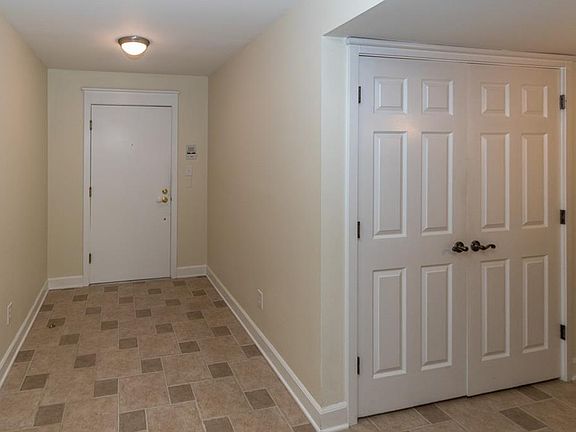 5th image of 8690 Jaffa Court West Dr APT 16