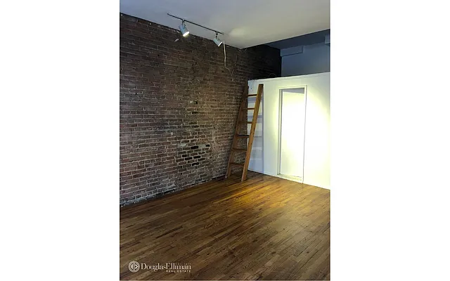 Rented by Douglas Elliman | media 8