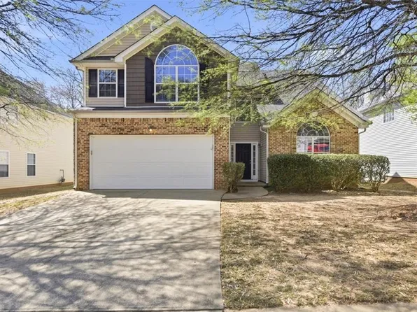 78 Saint Charles Pl, Sharpsburg, GA 30277