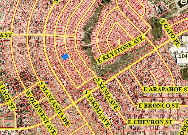 2nd image of 2040 S Yosemite Ave