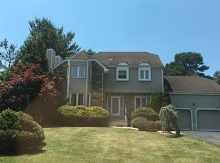 22 Victorian Dr, Old Bridge, NJ 08857