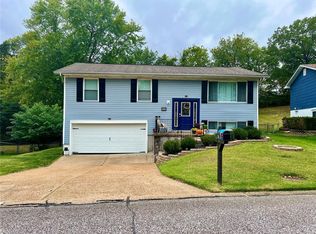 2765 Tiara Dr, Arnold, MO 63010