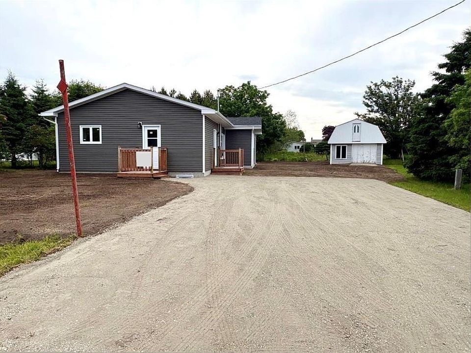 1st image of 4 Doucette's Lane