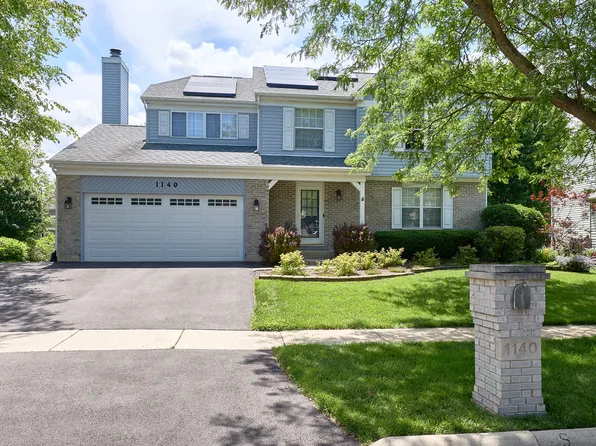 1140 Sandhurst Ln, Carol Stream, IL 60188