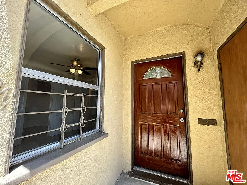 1807 S Redondo Blvd #LOWER
