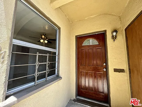 1807 S Redondo Blvd #LOWER Photo 1