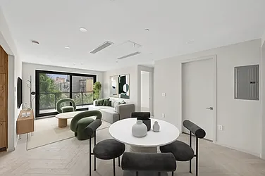 390 Manhattan Avenue, #UNIT3