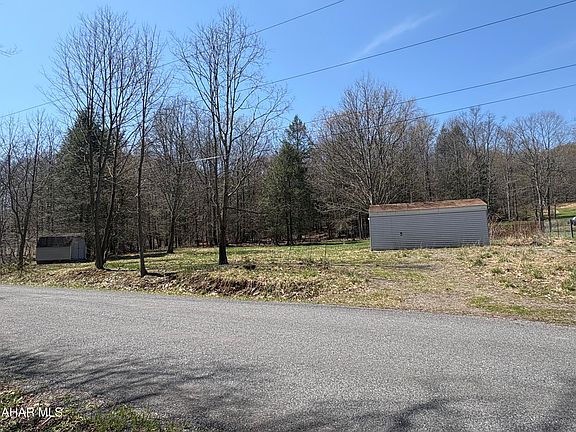 4th image of 338 Turkey Path Rd