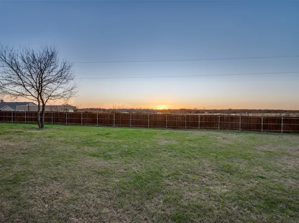 331 Osage Ct, Krum, TX 76249