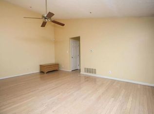 24 Inverness Cir #24, Marlton, NJ 08053