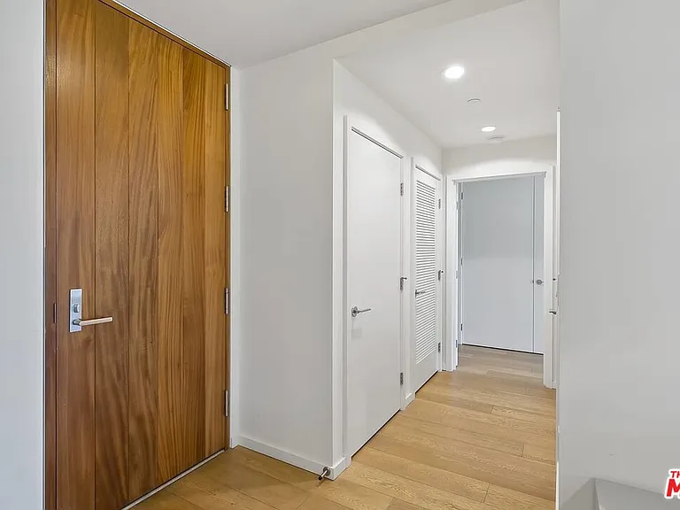 1705 Ocean Ave #206 — Photo 23