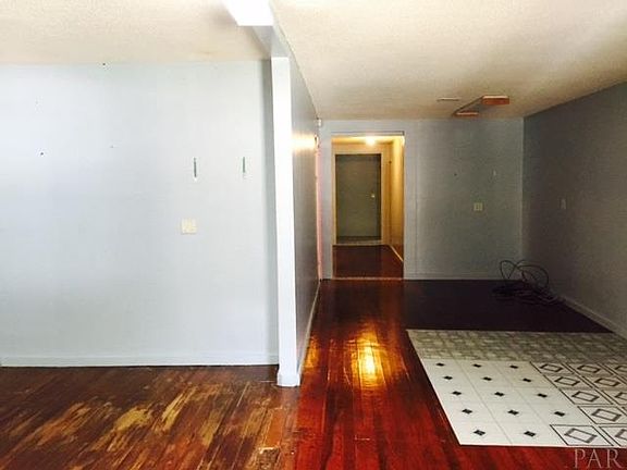 2nd image of 2931 W Jackson St