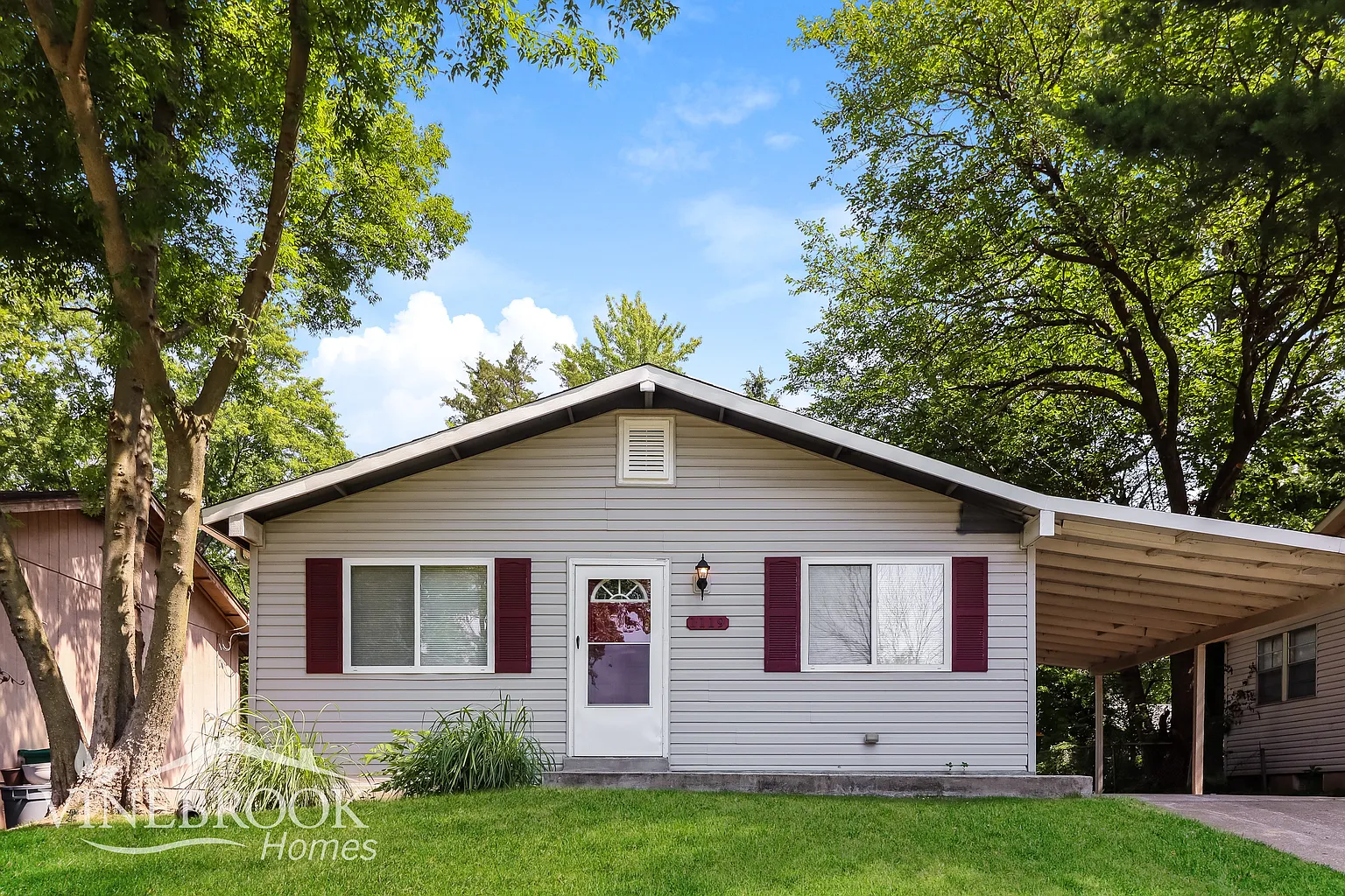 1119 June Ave photo 1