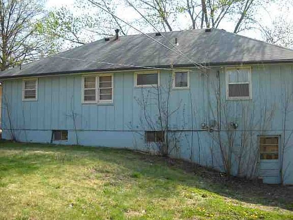 4th image of 5924 Richmond Ave
