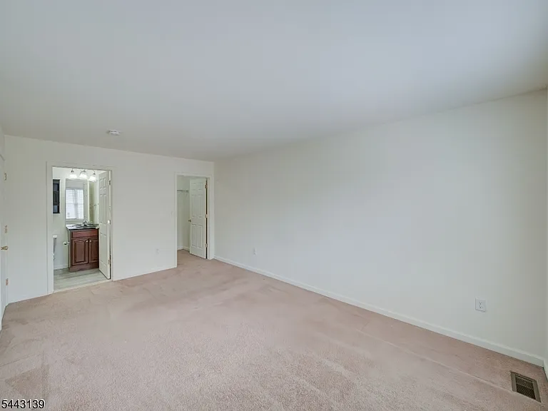 26 Decroce Ct — Photo 15