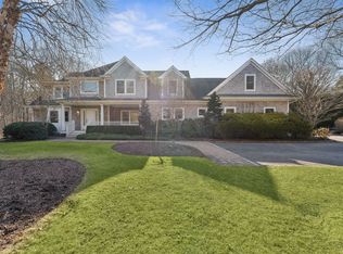 11 Arbutus Rd, Quogue, NY 11959