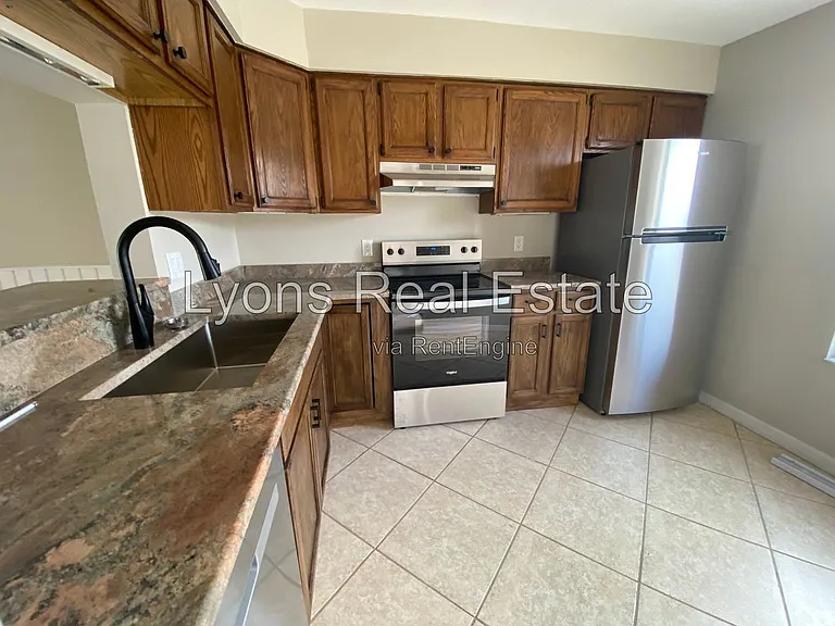 17407 Ellie Dr — Photo 5