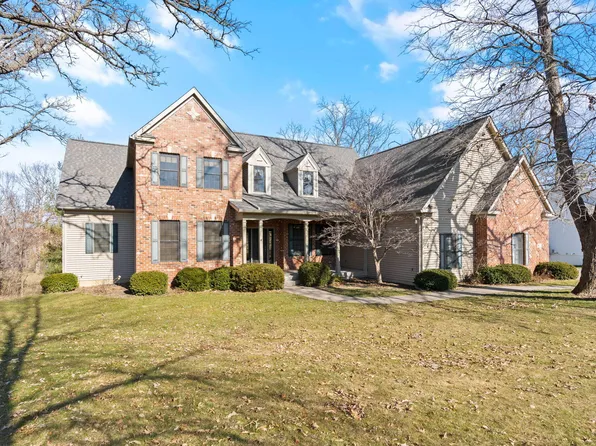 2623 Canterbury Rd, Muscatine, IA 52761