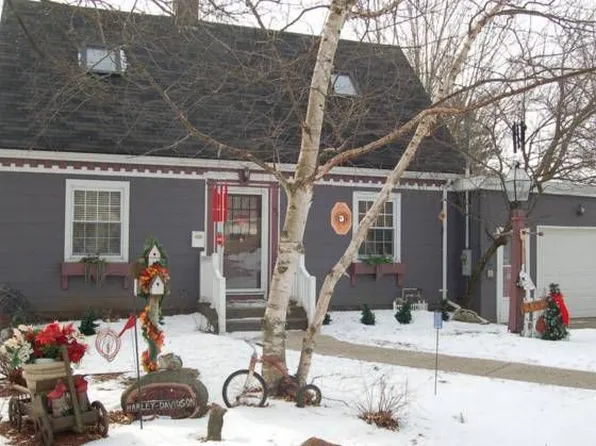 103 E Brayton Rd, Mount Morris, IL 61054