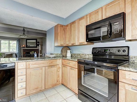 2nd image of 5234 Saint Genevieve Pl