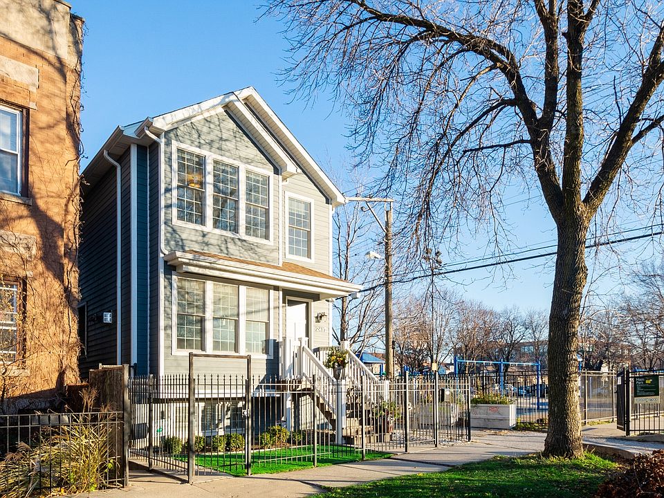 1st image of 2417 N Fairfield Ave