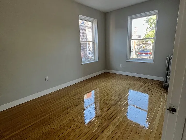 14 Farrington Ave #3 — Photo 4